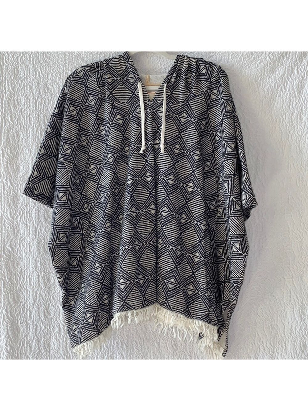 Alternative Hoodie Printed Poncho